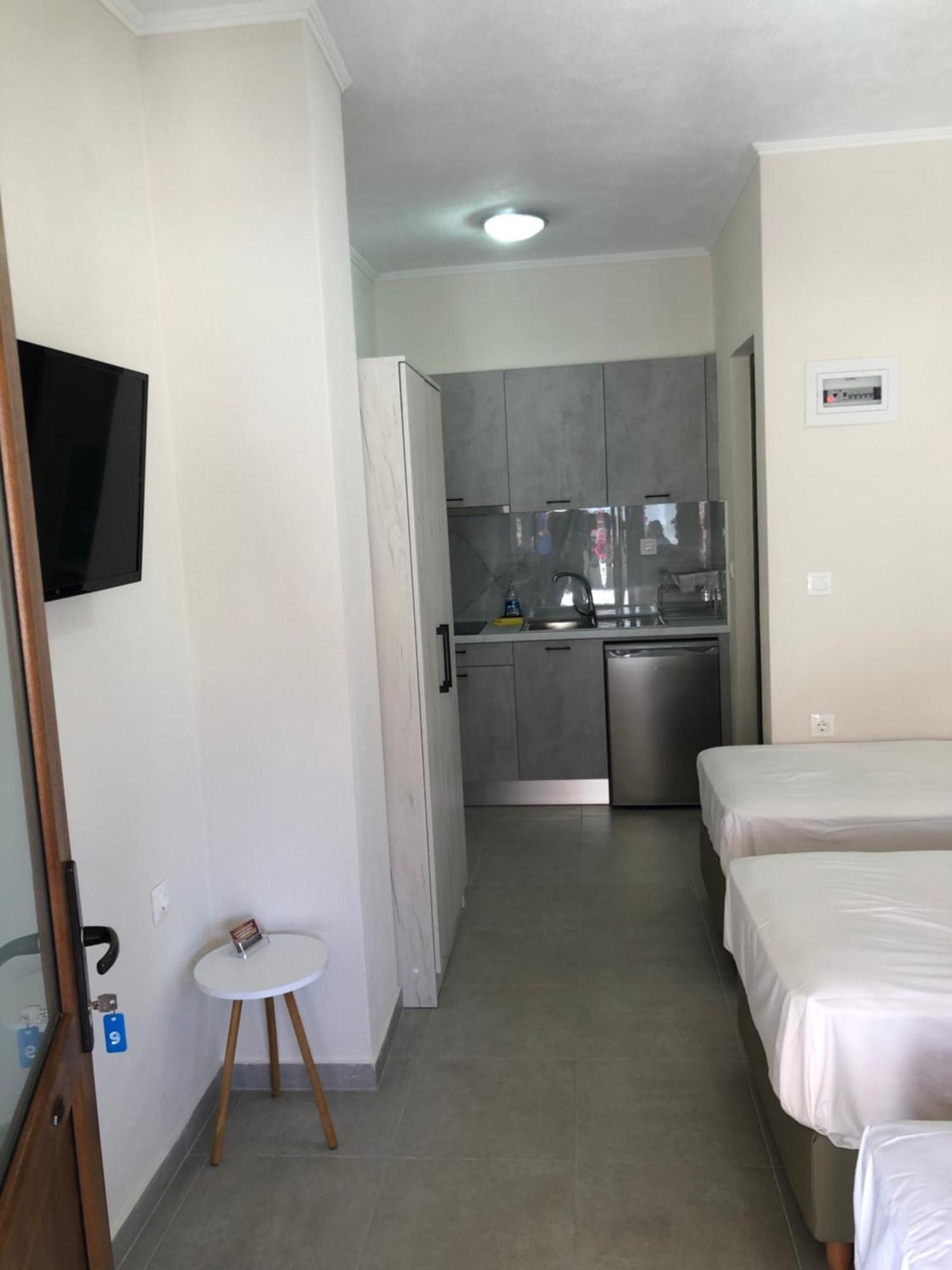 Daniela Apartments Неа-Рода Экстерьер фото